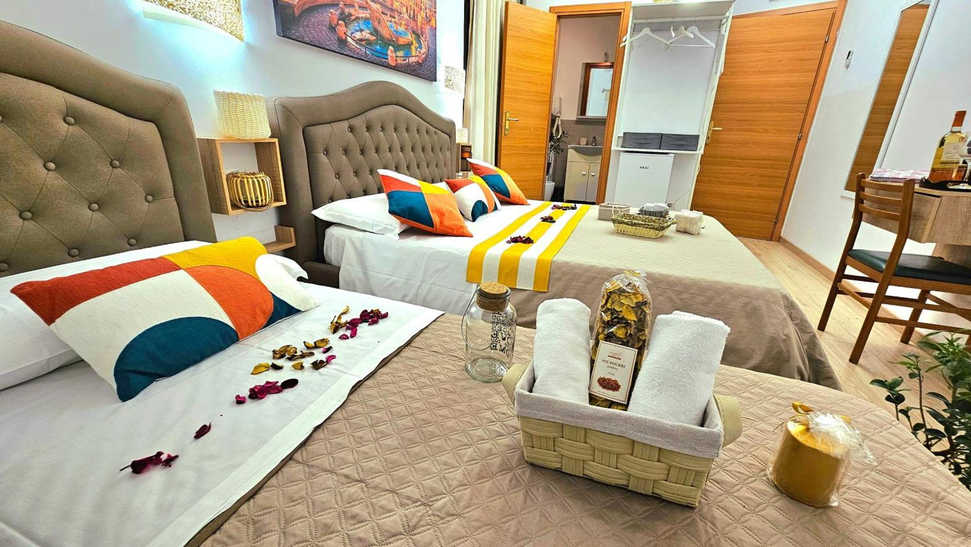فندق A Casa Simpatia - Check-In Via Bixio, 41 روما المظهر الخارجي الصورة