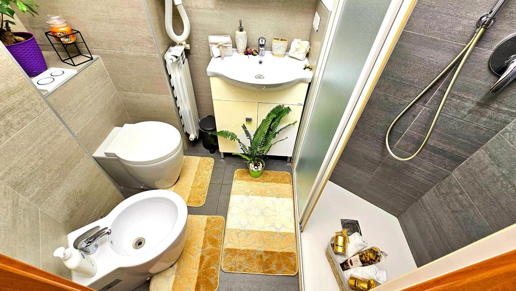 فندق A Casa Simpatia - Check-In Via Bixio, 41 روما المظهر الخارجي الصورة