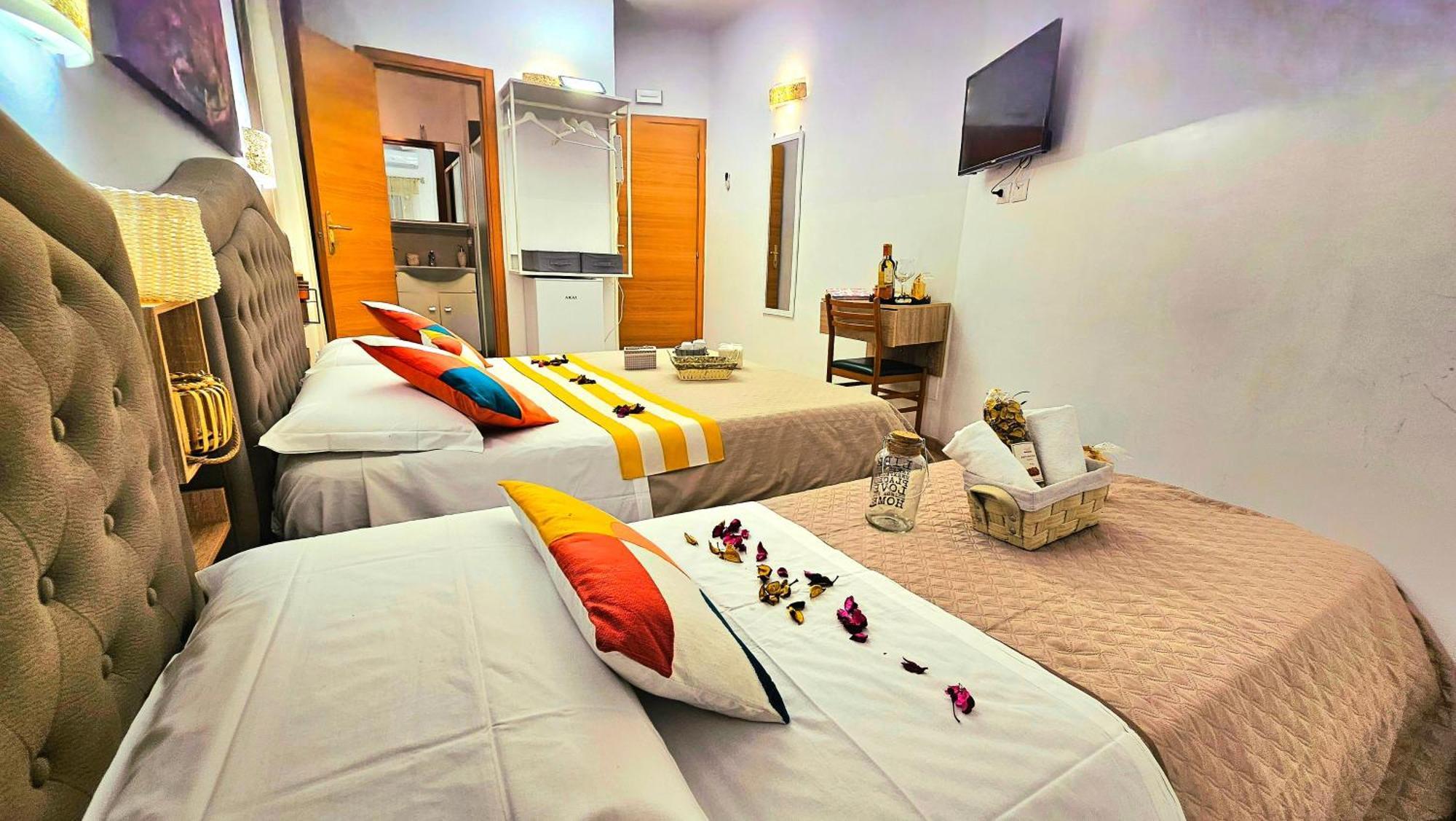 فندق A Casa Simpatia - Check-In Via Bixio, 41 روما المظهر الخارجي الصورة